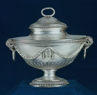 Sauce-Tureen, Reproduction of a Design by Robert Adam, Made by John Carter by Unbekannt Unbekannt